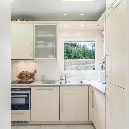 18 In Дом отдыха *